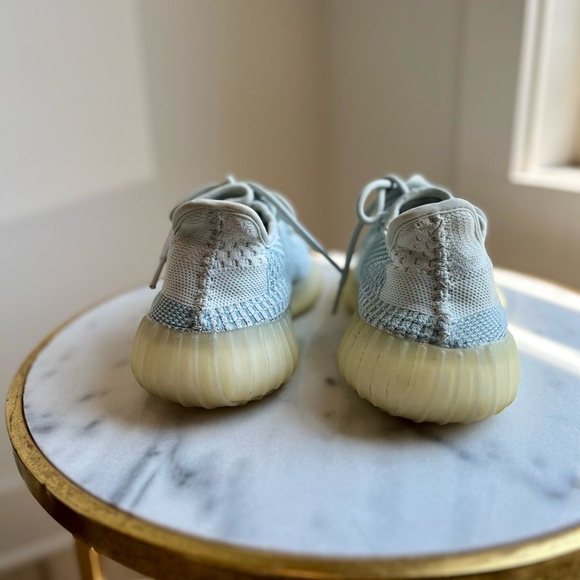 Adidas Yezzy Boost 350 Size 7 - Picture 3 of 16